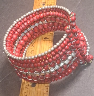Pulsera de alambre de memoria 11 bobinas cuentas rojas y plateadas estilo nativo del suroeste de colección Foto 1 de 4