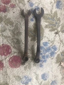 Vintage Set Lot of 2 Ford Offset Wrenches M-25 M-81A-17017 - Picture 1 of 5