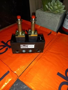 VÁLVULA SOLENOIDE NORGREN M/1761/123 5/2 SOL DE ALTA RESISTENCIA 1/8 BSP SIN USAR - Imagen 1 de 11