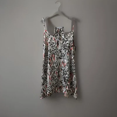 Charlotte Russe Sleeveless Razorback Multicolor Animal Print Blouse Size Med - Image 1 of 4