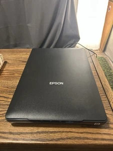 Epson Perfection V39 J371A Color Photo & Document Scanner TESTED WORKS - Picture 1 of 3