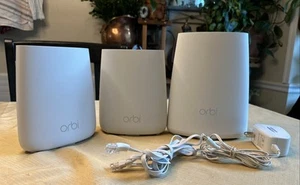 Netgear Orbi Rbr40 Router With 2 Rbs20 Satellites *Please Read* - Photo 1/7