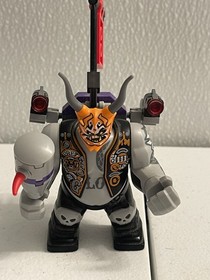 Lego Ninjago Killow w/ accessories, MINT CONDITION