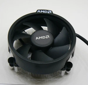 AMD Wraith CPU Cooler – Stock Heatsink & Fan | Tested - Bild 1 von 5