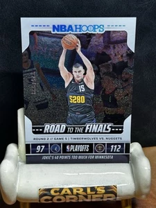 NIKOLA JOKIC 2024-25 Panini NBA Hoops ROAD TO FINALS /999 Impulse #8 DENVER - Foto 1 di 6