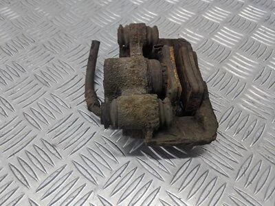 Pinza Toyota Rav4 Nrg Vvti Mk2 2001 1998cc (lado del pasajero trasero)  Foto 1 de 4