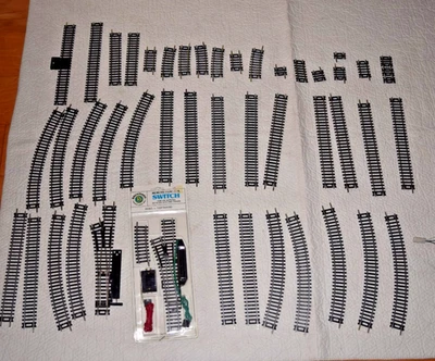HO Train Track Mixed LOT 40+ PCS Various Manufactures See Photo's Sold As Is - Image 1 of 4
