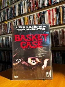 Basket Case (1982) di Frank Henenlotter DVD NUOVO SIGILLATO HORROR CULT - Picture 1 of 2