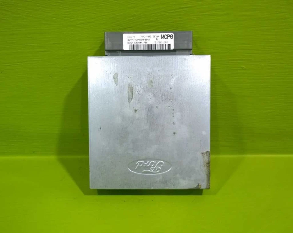 03 GRAND MARQUIS ECM ENGINE CONTROL MODULE OEM 3738-2 - Image 1 of 4