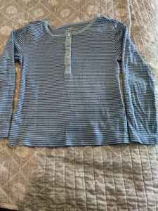 Girls Size M 8/10 Vineyard Vines Blue Striped Henley Top 6 Button - Picture 1 of 2