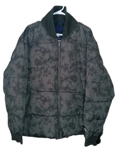 Champion Men's Mid-Weight Puffer Jacket Size XL Gray Camouflage NWT MSRP $120 - Picture 1 of 8