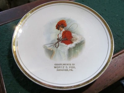 Plato Publicitario Antiguo COMPLIMENTS OF WORTZ & FOX Hannover YORK CTY PA Dresden Foto 1 de 4