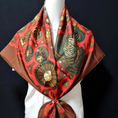 RARE VINTAGE HERMES Silk Scarf "Le Roy Soleil" Carre 90 Duty-free US - Image 1 of 4