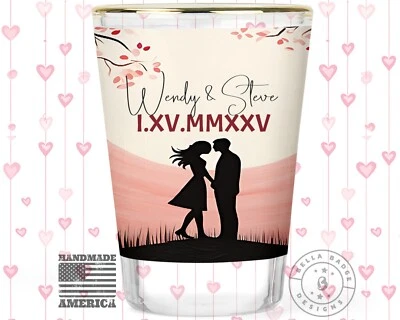 Vaso de chupito de boda personalizado con nombre y fecha personalizados, regalo de aniversario Foto 1 de 4