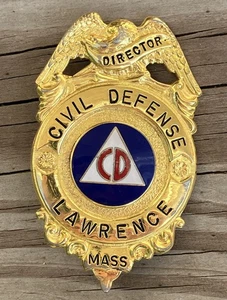 WW2 Civil Defense Commission Lawrence Massachusetts Director Obsolete Badge - Bild 1 von 3
