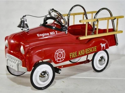 NUEVO EN CAJA Camión de Bomberos InSTEP Pedal Coche Motor 7 Bomberos y Rescate 14-PC300 Pacific Cycle Foto 1 de 4