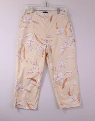 Blassport Stretch Cropped Pants Side Slits Bottom Size 8 - Image 1 of 4