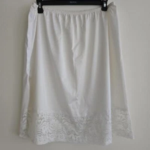 Vintage Vanity Fair Nylon Skirt Slip/Lingerie/Slit/Lace Trim/Ivory/Off White XL - Picture 1 of 7