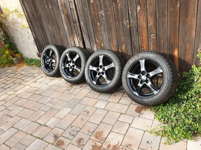 Vier hochwertige schwarze Alu-Felgen von Borbet mit Reifen in 205/55 R 16 - Bild 1 von 4