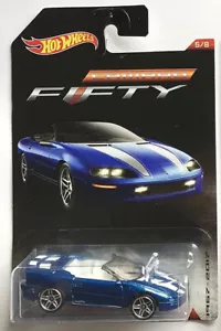 Hot Wheels Camaro FIFTY~50° Anniversario~NUOVA~5/8~'95 Blu Cabrio~2017 - Foto 1 di 4