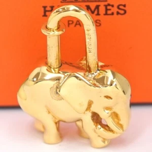 HERMES Elefant Motiv Cadena Schloss Taschenanhänger Gold Original mit Box #0854 - Bild 1 von 5