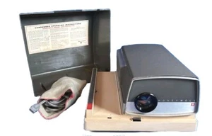 Vintage Honeywell Projector- Model 650- With Manual Focus and Case - Picture 1 of 6