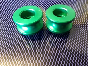 PIONS / DIABOLOS DE BRAS OSCILLANT ALU CNC POUR FIXATION DE BEQUILLE POUR MOTOS - Photo 1/3