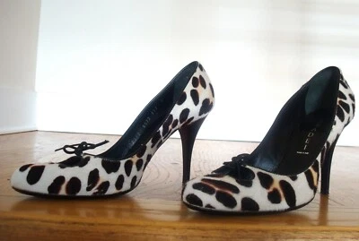 $595 PIRCE DROP CASADEI ESTAMPADO DE LEOPARDO PIEL DE PONY ELEGANTE BOMBA - US 8 Foto 1 de 4