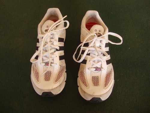 Adidas Clima Cool Trainers British Olympic Kit Pechino 2 paia taglie 5 5