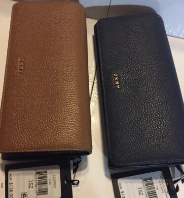 CARTERA CLUTCH CHEQUERA DKNY GRANO CUERO GRANULADO SOLAPA NUEVA CON ETIQUETAS Foto 1 de 4