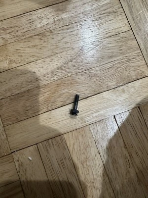 SAMSUNG M8 Series 32-Inch M80C Monitor Stand Replacement Screw Only - Image 1 of 2