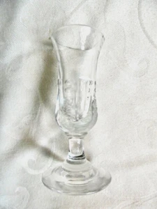 PETIT VERRE ANCIEN POUR DIGESTIF VERRE SOUFFLÉ DÉCOR MEULÉ - 10,5 cm - réf 02924 - Imagen 1 de 8