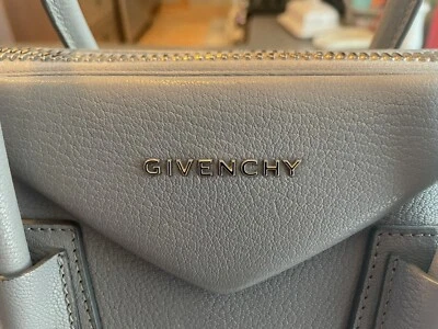 AUTÉNTICO $2435 Bolso de Hombro Givenchy Antigona Mediano de Cuero en Gris -Como Nuevo Foto 1 de 4