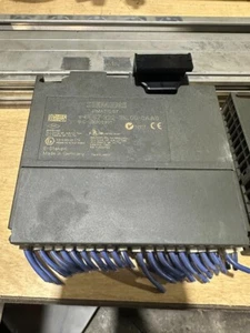 SIEMENS 6ES7 322-1BL00-0AA0 Digital Output Module W473 - Picture 1 of 1
