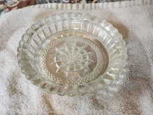 Posacenere vintage in vetro taglio cristallo girasole vassoio piatto rotondo decorazione 6" - Foto 1 di 5