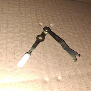 #A1041 PRE WAR MECCANO CONSTRUCTOR CAR(NO.2) ORIGINAL "BRAKE LEVER & ROD" - Picture 1 of 2