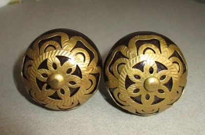 Par de perillas de gabinete de cerámica de latón marrón oscuro/negro antiguas de colección tiradores de cajón Foto 1 de 4