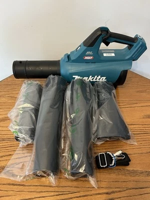Soplador inalámbrico sin escobillas Makita 40V MAX XGT GBU01Z SOLO HERRAMIENTA Foto 1 de 2