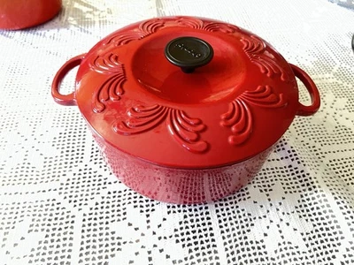 CHANTAL 5 Qt Dutch Oven Pot Red color Enameled Cast Iron - Image 1 of 3