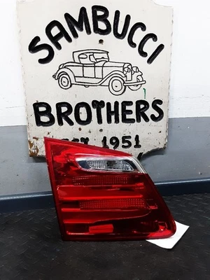 Luz trasera montada en el maletero del lado del conductor Mercedes Benz GL450 2013-2016  Foto 1 de 4