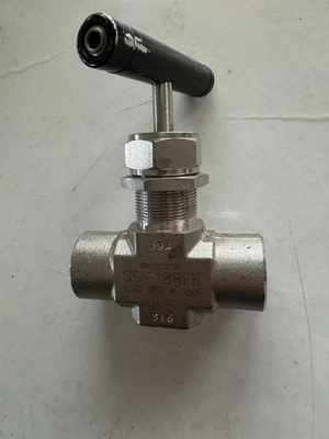 Swagelok Stainless Steel SS-18RF8 Integral Bonnet Needle Valve 1/2" NPT - Image 1 of 2