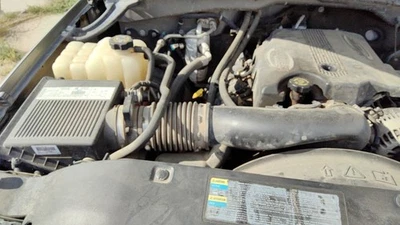 1999-07 Sierra 2500 Hd caixa completa de filtro de entrada de ar com tubo fabricante de equipamento original 8,1l - Imagem 1 de 4