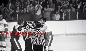 Darryl Sittler Toronto Maple Leafs 35mm Negative NHL Fight Larry Johnston - Picture 1 of 1