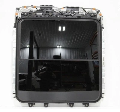 ✅ 2016-2021 CHEVY MALIBU SUNROOF MOONROOF ROOF WINDOW GLASS W/ SHADE & MOTOR OEM - Image 1 of 4