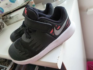 infant size 6.5 trainers
