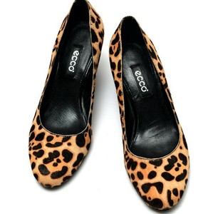 ecco leopard flats