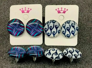 OFFER.2 different pairs of large 20 mm  glass/ acrylic button earrings - Picture 1 of 5