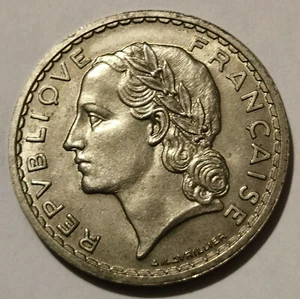 Qualité RARE **** 5 FRANCS LAVRILLIER 1935 - NICKEL SPLENDIDE **** - Imagen 1 de 2
