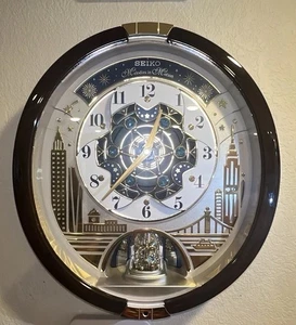 Seiko Melodies In Motion Uhr 13 Swarovski Kristalle Special Edition SCHÖN LESEN - Bild 1 von 12