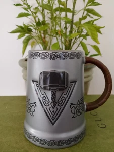Taza de café jarra Thor Mjolnir de los parques de Disney Marvel nueva sin etiquetas. - Imagen 1 de 7